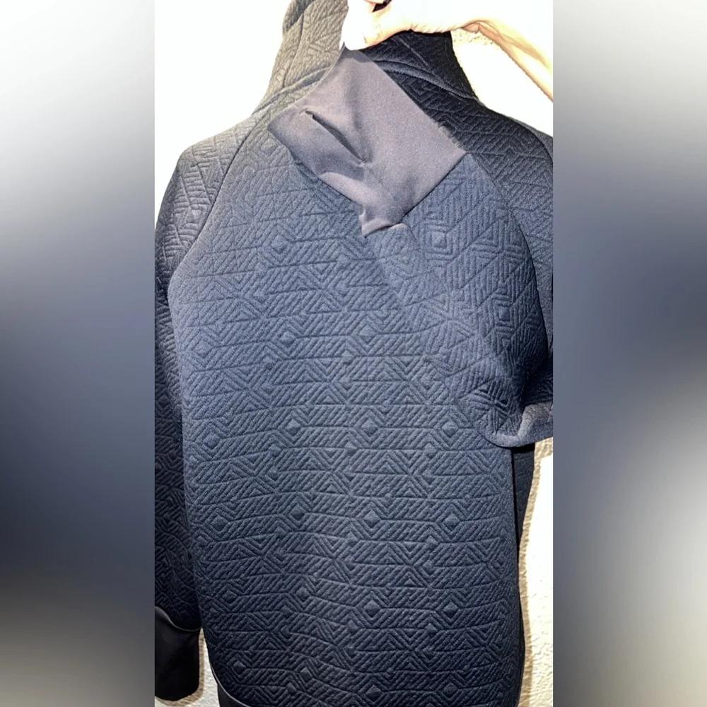 BRAND NEW ATHLETA HOODIE SIZE SMALL - Picture 3 of 6